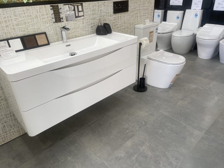 Flay-R Rimless Toilet Suite Pan