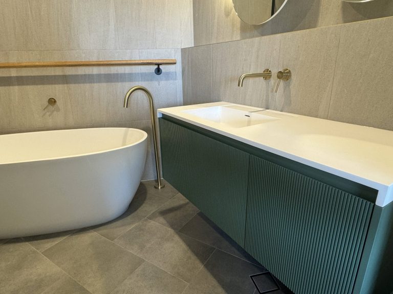 Rimini wall hung bathroom vanity 1000mm Rain Forest