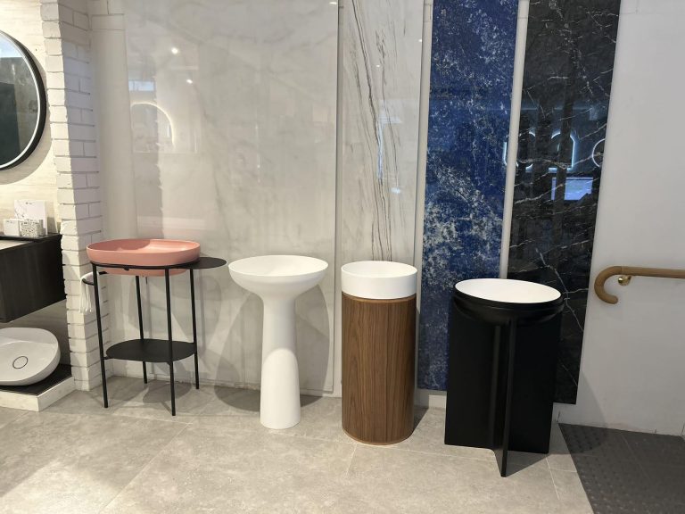 Tesoro pedestal basin Chrome
