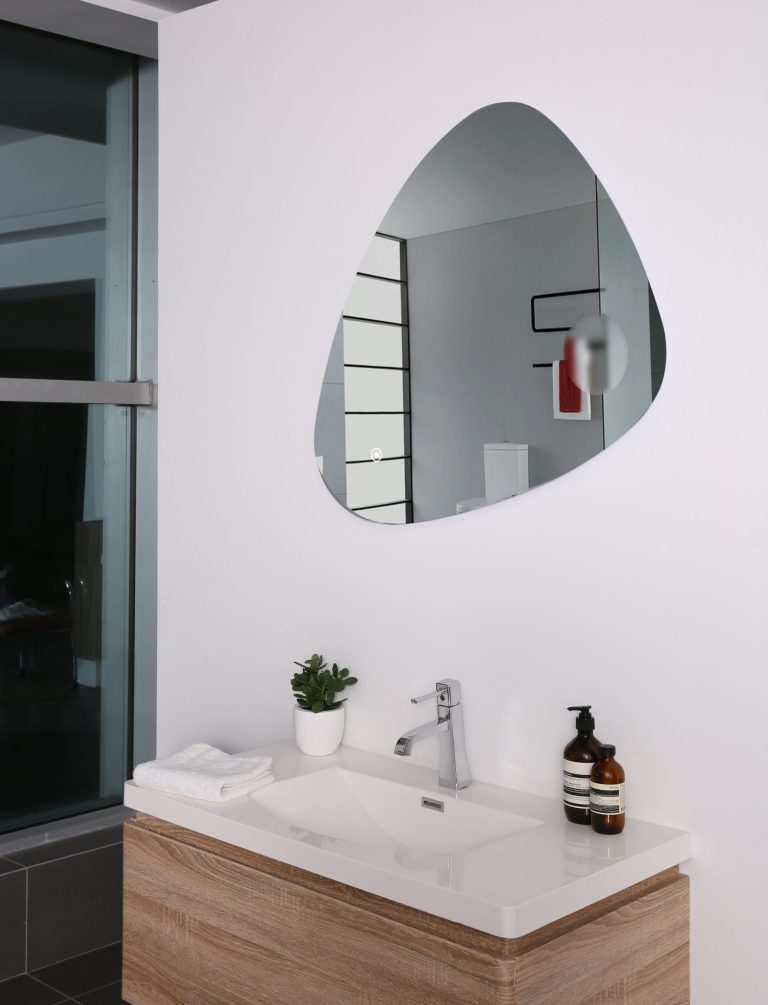 Triangolo LED Bathroom Wall Mirror