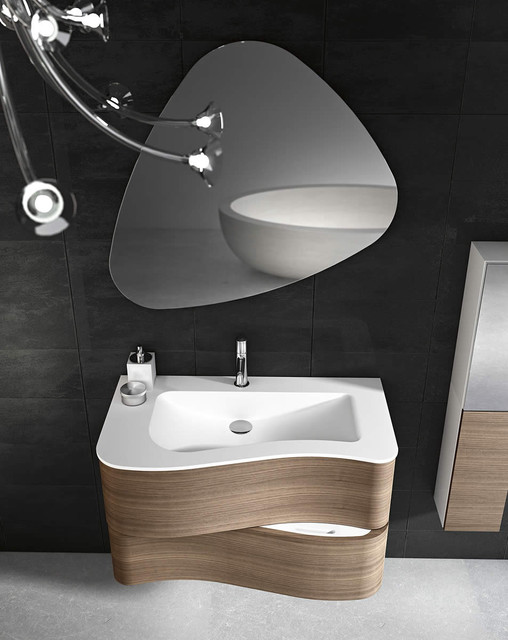 Triangolo LED Bathroom Wall Mirror