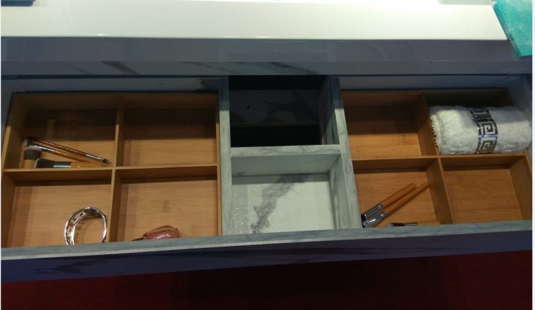 Zero wall hung bathroom vanity